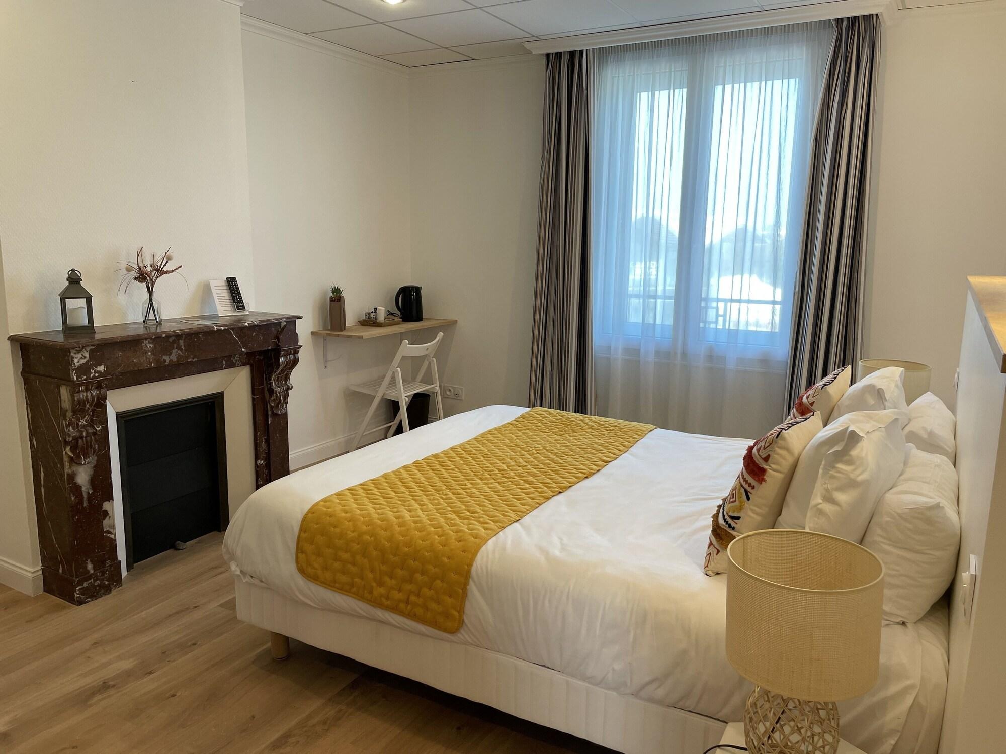 Porte Mars Gare Centre Hotel 3*
